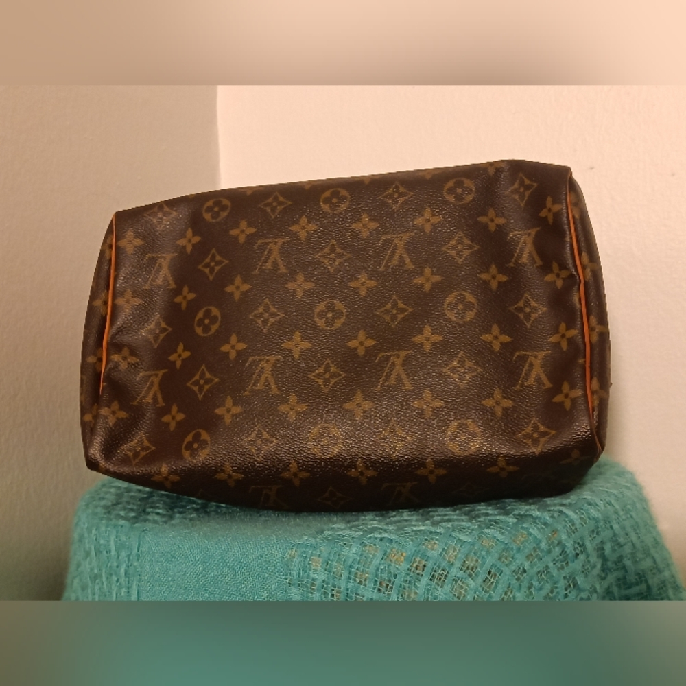 Chic đź’– Authentic LV Speedy 30 Brown Monogram Coated Canvas Classic Bag, EUC - Picture 4 of 16